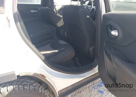 2015 Jeep Cherokee Sport from USA, damaged, VIN 1C4PJMAB0FW765010